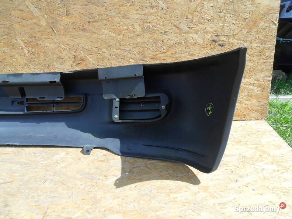 Zderzak przedni Toyota Land Cruiser 100 1998 osobowe Nowy Tomyśl