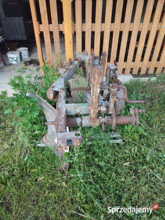 Kultywator pług rozsiewacz nieuszkodzony Agregaty Kluki
