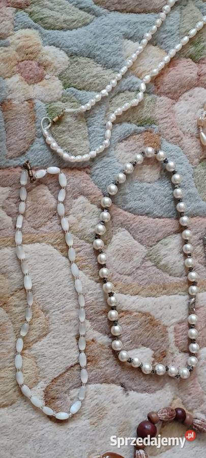 ZESTAW KOLEKCJI PRL PLASTYCZNE KLIPSY KORALE Poznań sprzedam