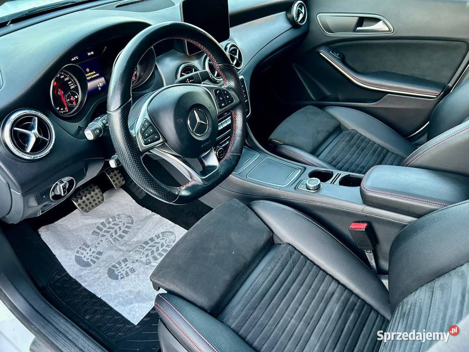 Mercedes CLA 180 AMG Line SB Serwis ASO 122KM