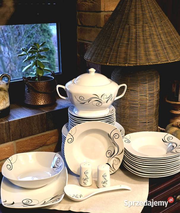 Zestaw obiadowy 43 elementy Talerze i talerzyki Kraków