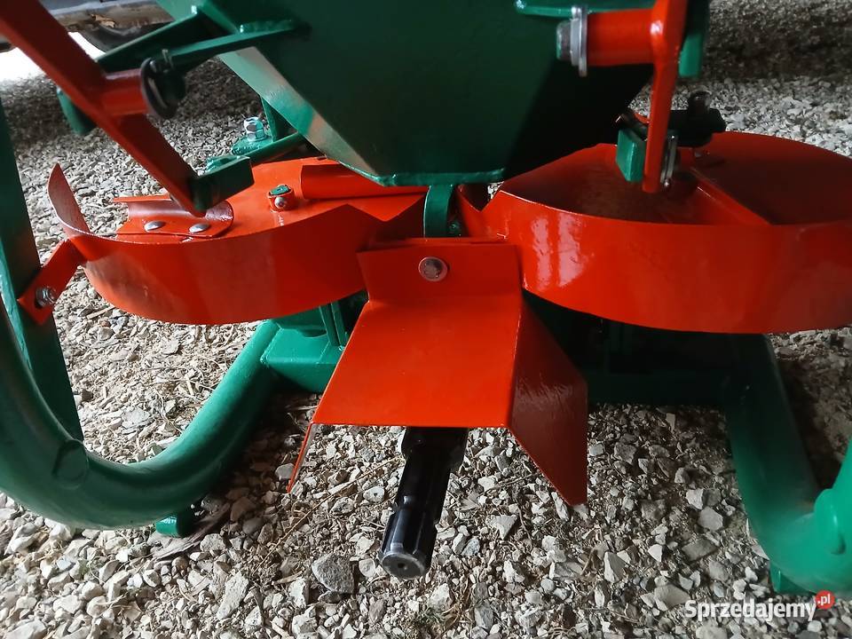 Rozsiewacz do nawozu amazone nieuszkodzony Rozsiewacze nawozów sprzedam