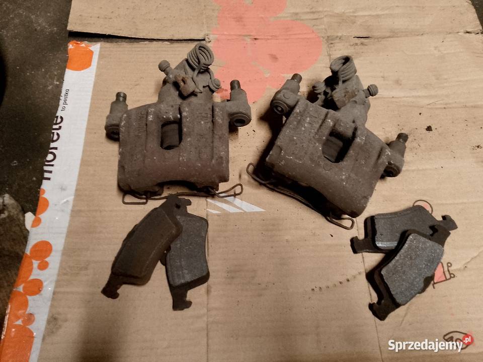 Ford focus MK3 zestaw zacisków tylny Części samochodowe sprzedam