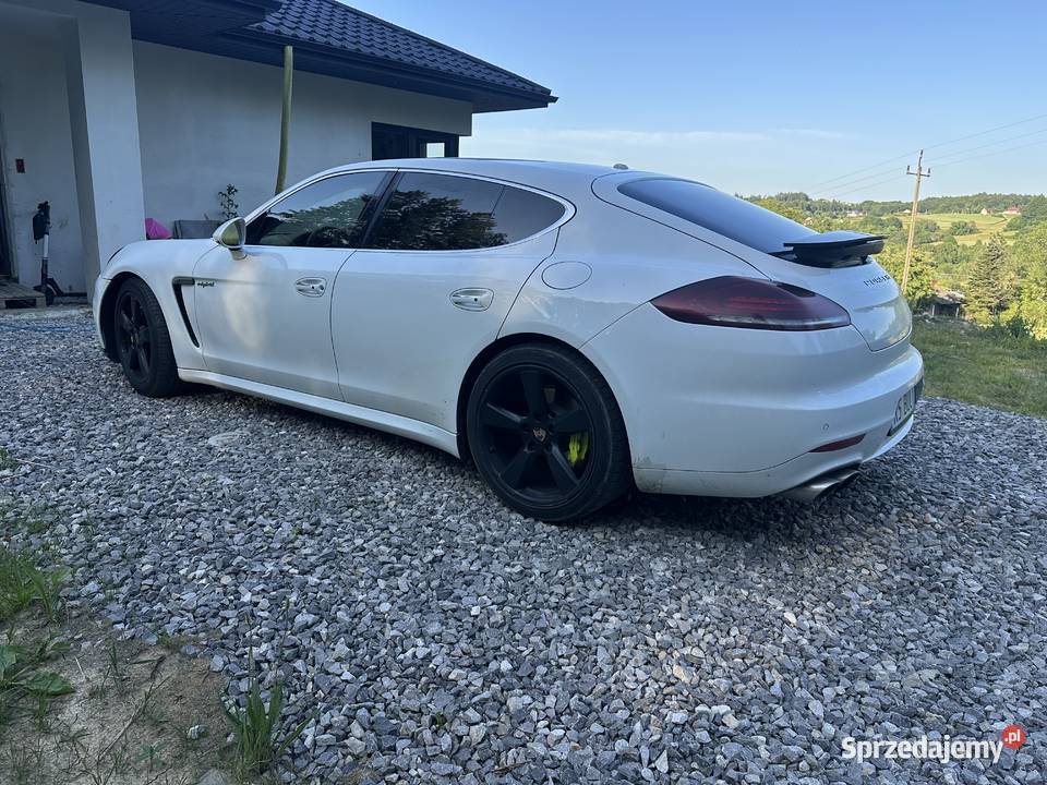 Porshe panamera Stobierna