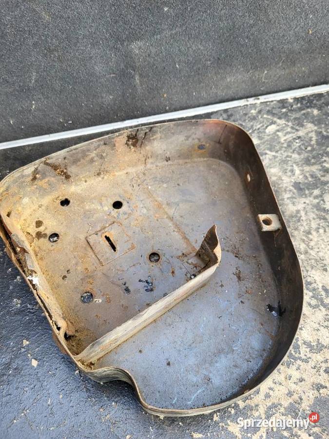 PUSZKA NARZĘDZIOWA SKRZYNKA DKW RT 200 DKW RT Rybnik sprzedam