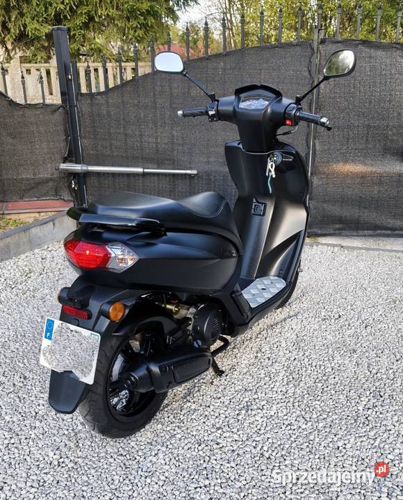Skuter Peugeot Kisbee 50cc 2018r 4500 wtrysk LED Łask sprzedam