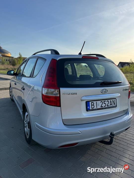 Hyundai i30 CW 16 crdi 1wszy wl w hak manualna Białystok sprzedam