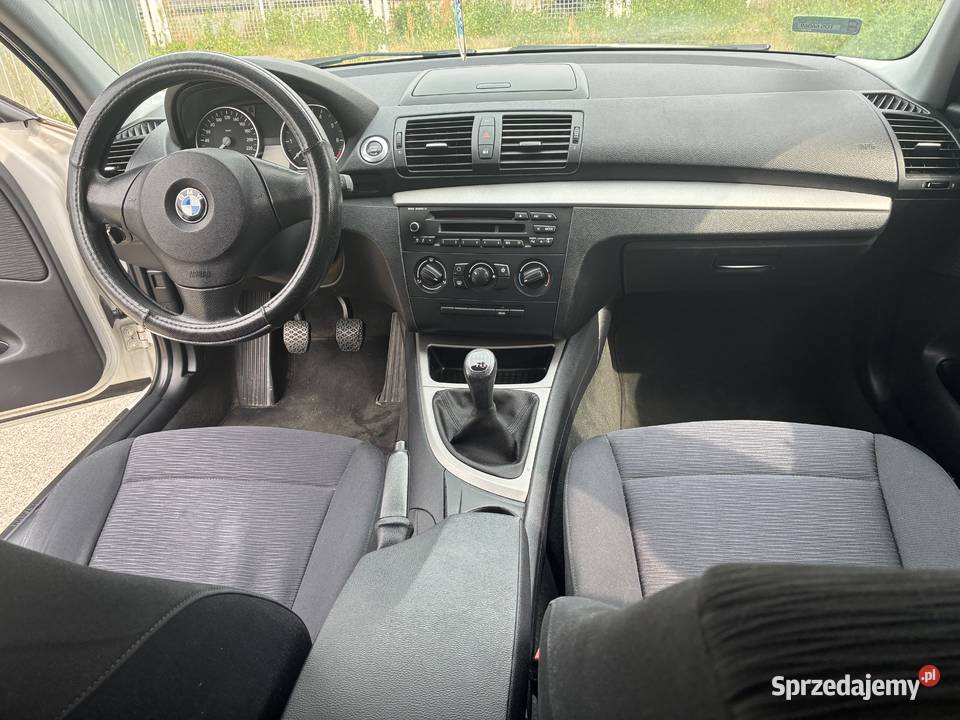 BMW seria1 e87 benzyna Ostrowiec Świętokrzyski sprzedam
