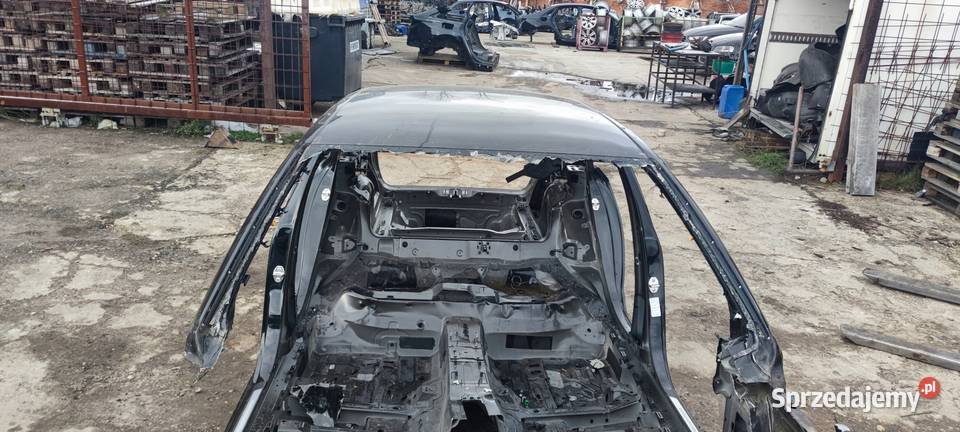 ĆWIARTKA DACH POSZYCIE DACHU AUDI A4 B9 AVANT osobowe Przystajń