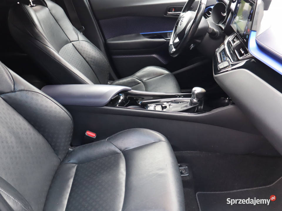 Toyota CHR 18 Hybrid światła przeciwmgielne Katowice