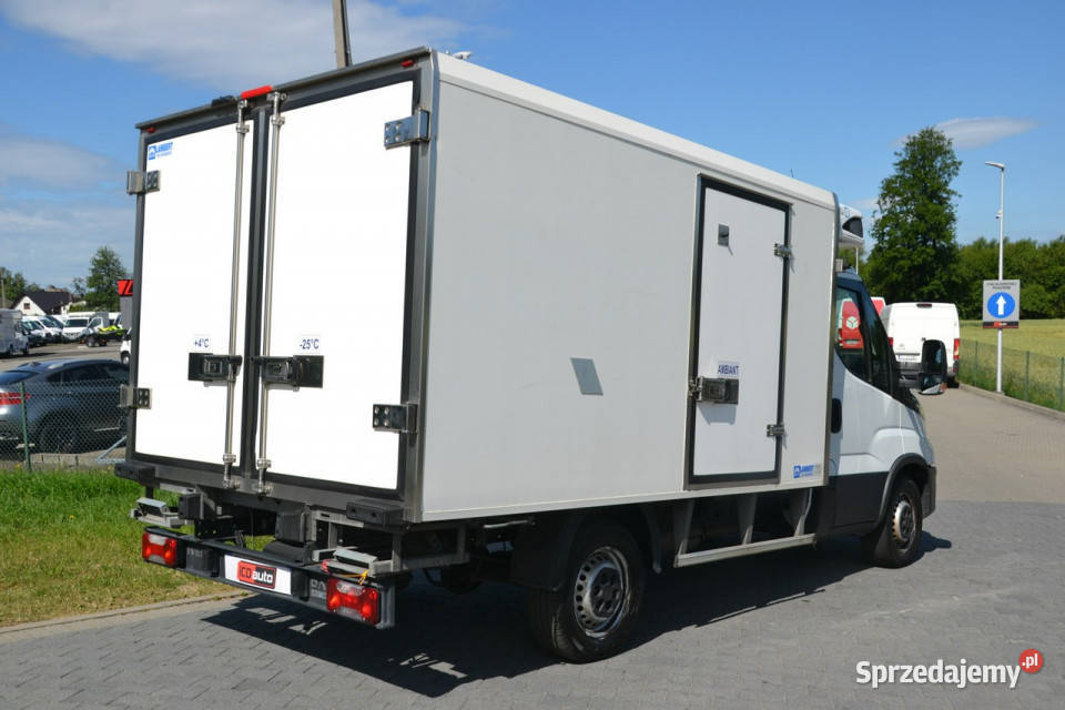 Iveco Daily 35S16 V 23 diesel 160 automat Iveco Kęty