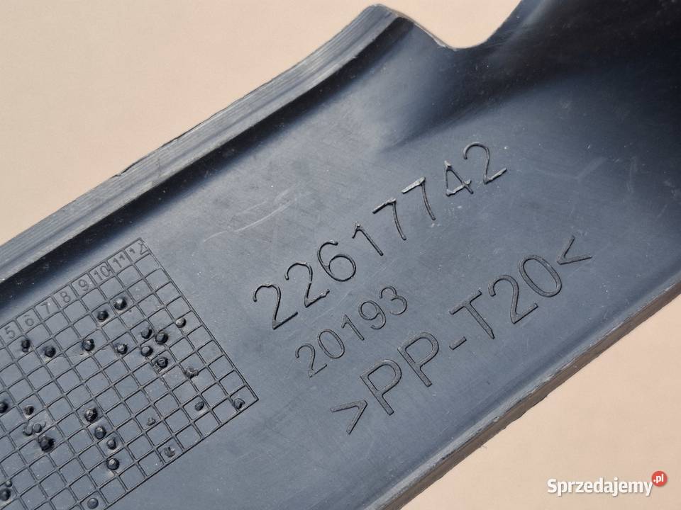 VOLVO FH OSŁONA CHŁODNICY LEWA LISTWA 22617742 ciężarowe Chłodnie wody lubuskie
