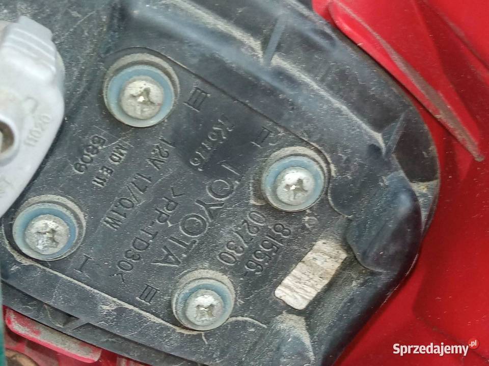 LAMPA TYŁ LEWA EU E18 KOMBI 8155602730 Toyota świętokrzyskie