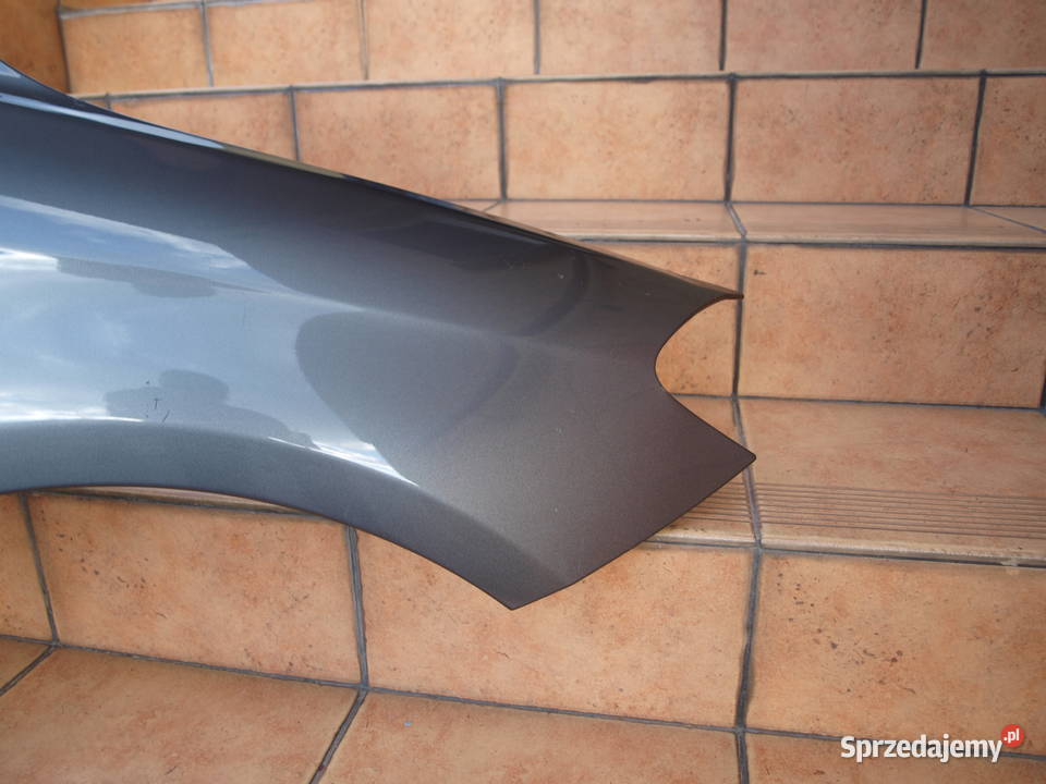 Mercedes B klasa W246 błotnik prawy przód 2012 części blacharskie Kalisz