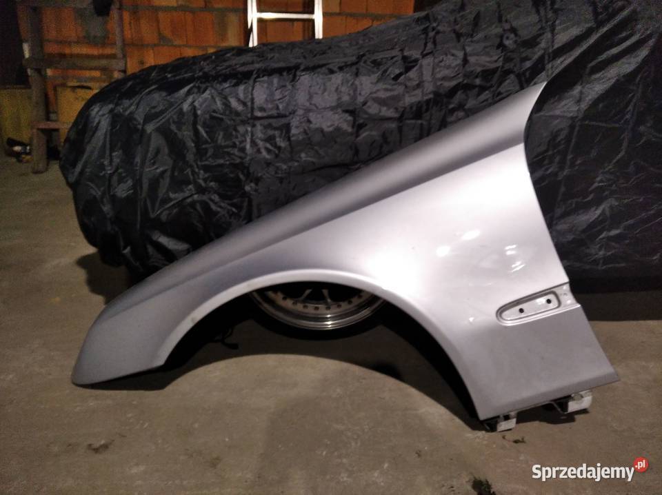 Błotnik lewy przód Mercedes e klasa w211 kod