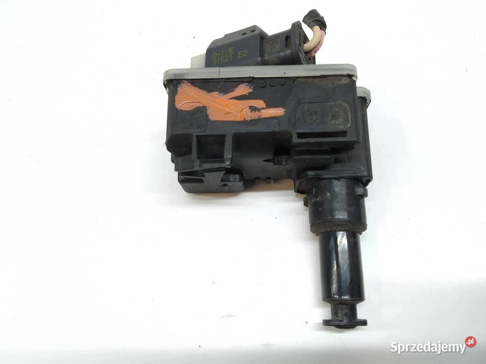 SIŁOWNIK KLAPKI WLEWU PALIWA D513101 Opel Corsa