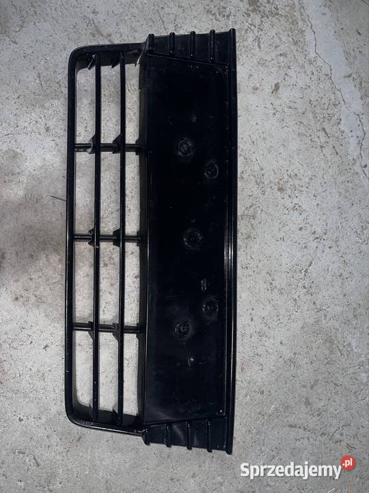Kratka środkowa zderzaka Ford focus mk3