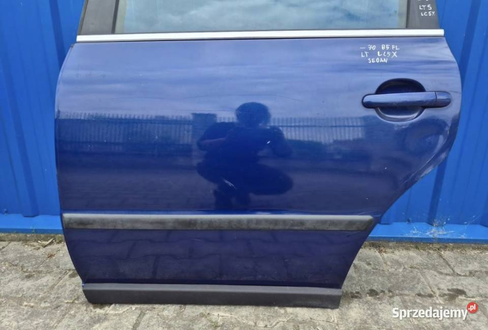 DRZWI TYŁ LEWY LEWE VW PASSAT B5 FL SEDAN Działoszyce sprzedam