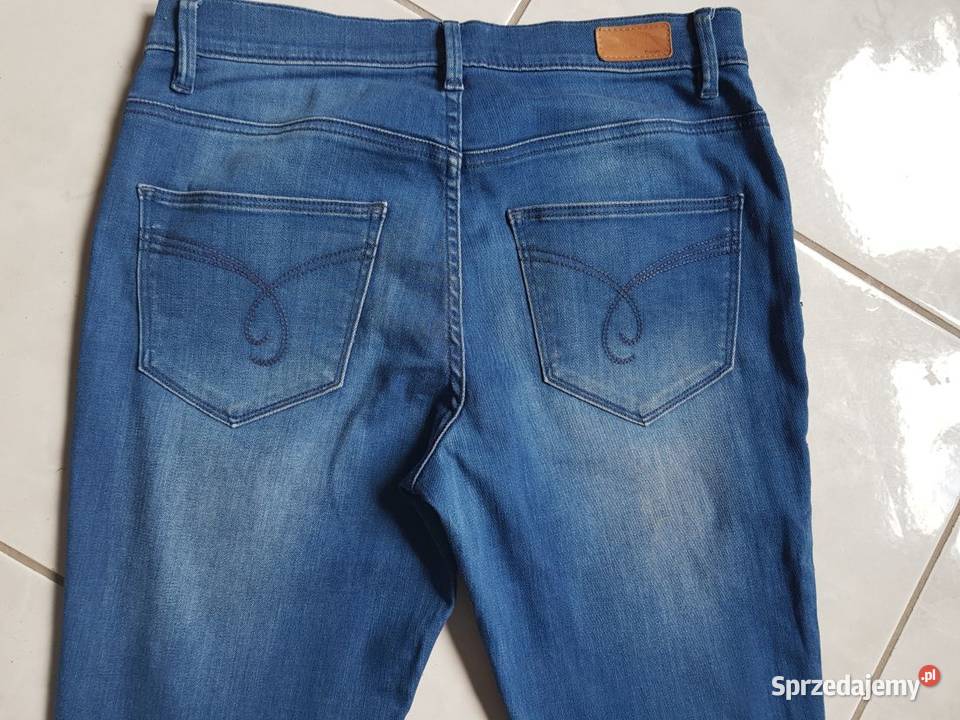 spodnie dżinsy Esprit medium rise wysoki stan Spodnie świętokrzyskie
