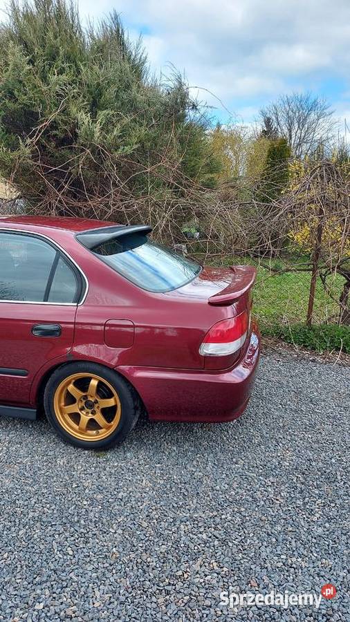 Spoiler tylnej klapy Honda Civic VI Sedan FERIO