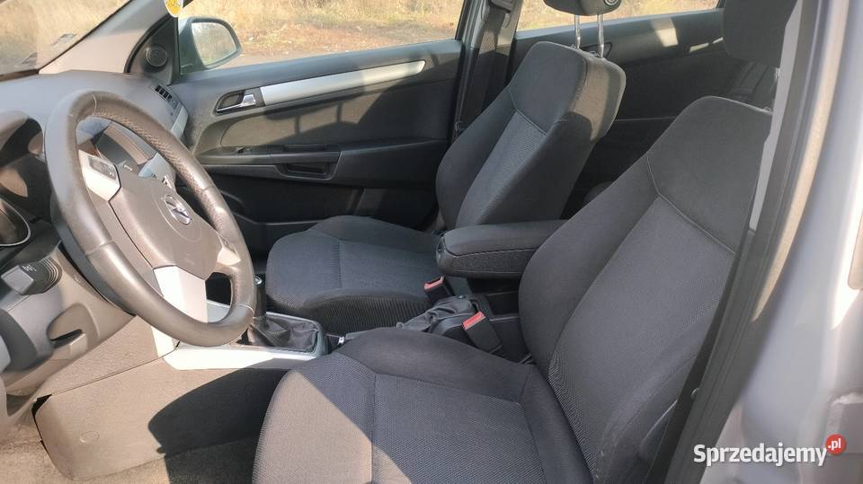 Opel Astra H 16 benzyna 2009R 1600cm3 Sulechów sprzedam