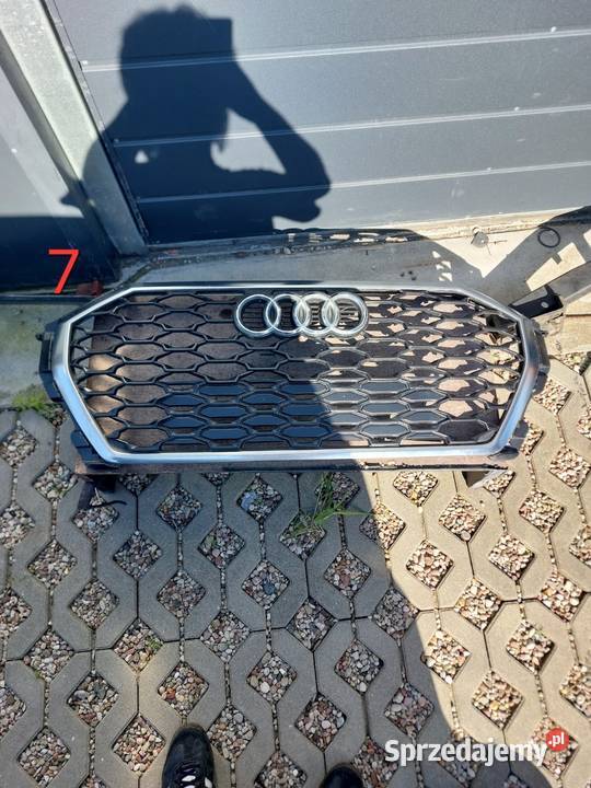 Audi Q3 SLine 83A Chrom grill atrapa 83F853651A Wejherowo