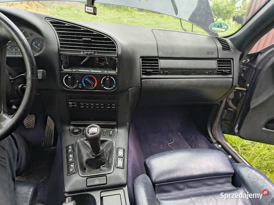 BMW e36 cabrio całą na części Jaroszyn-Kolonia