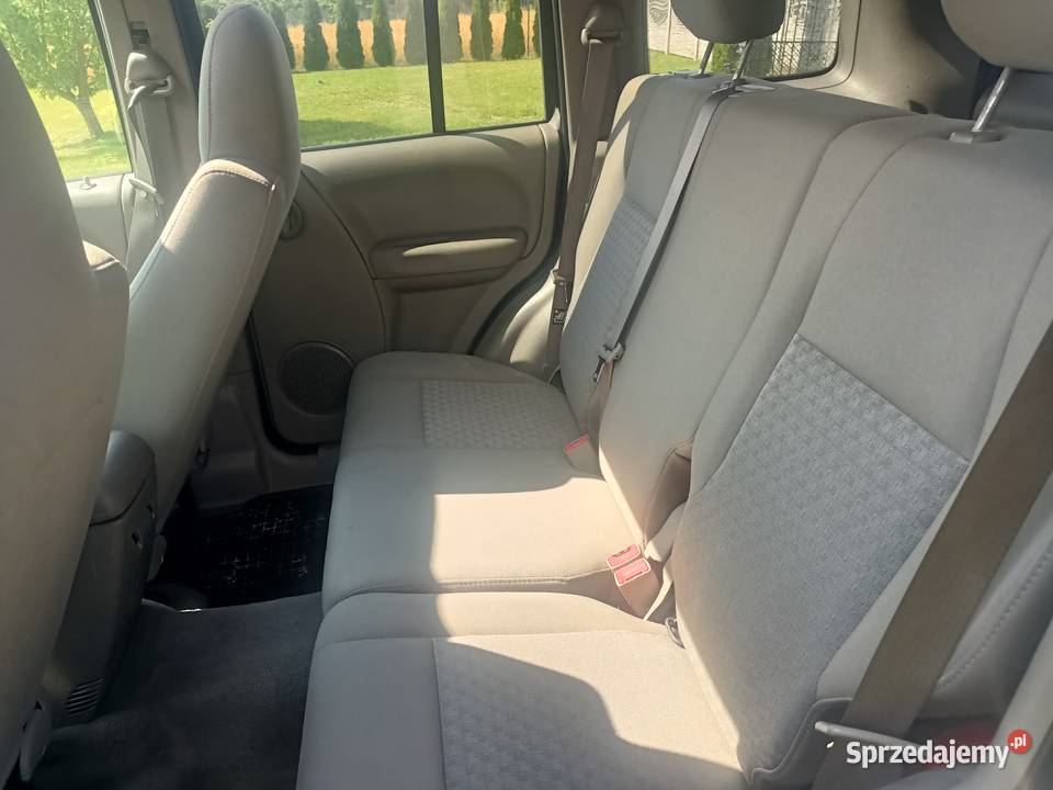 Jeep Liberty 28 CDR 2005r automat niski przebieg nieuszkodzony Kielce sprzedam