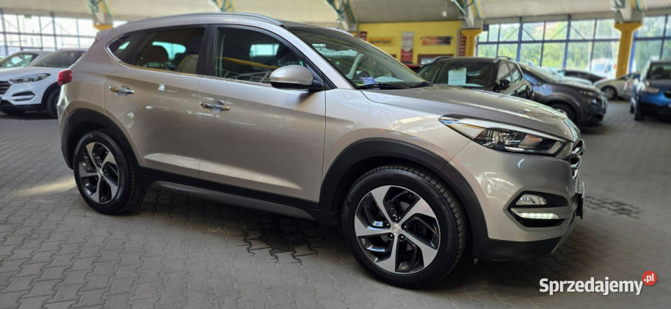 Hyundai Tucson 1 REJ 2017 OPIS W podanej roczna światła przeciwmgielne