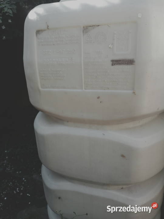 Zbiorniki 750 l Radziejów sprzedam