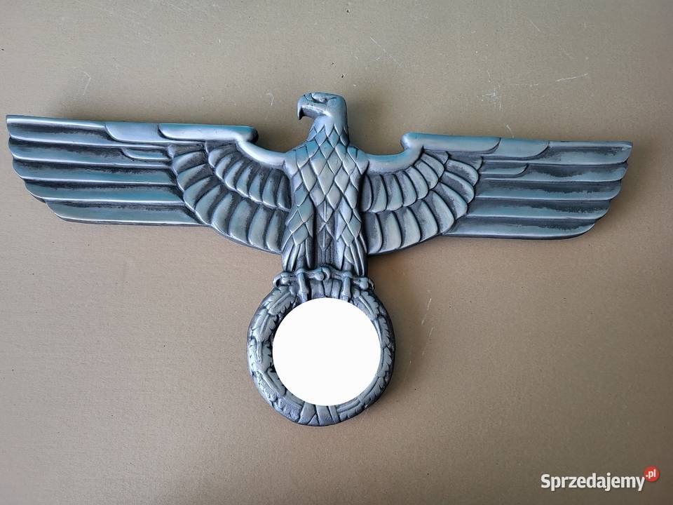 Okazaly Reichsadler z czasow II wojny Swiatowej Olesno