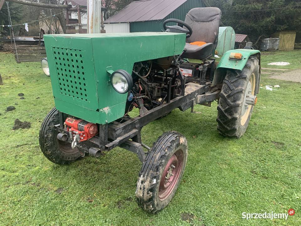 Sprzedam ciągnik sam Pozostałe Chyrzyna
