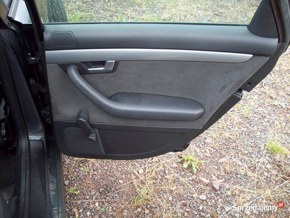 AUDI A4 B6 tylne boczki drzwi skóra alkantara Iława