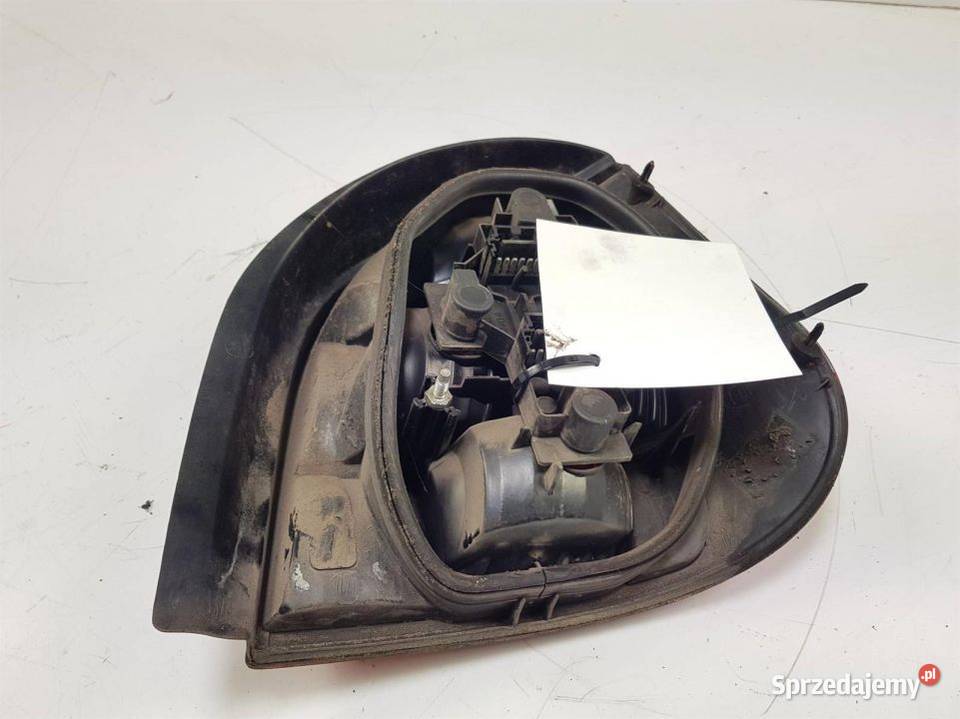 LAMPA LEWA TYŁ RENAULT MEGANE osobowe Lipno