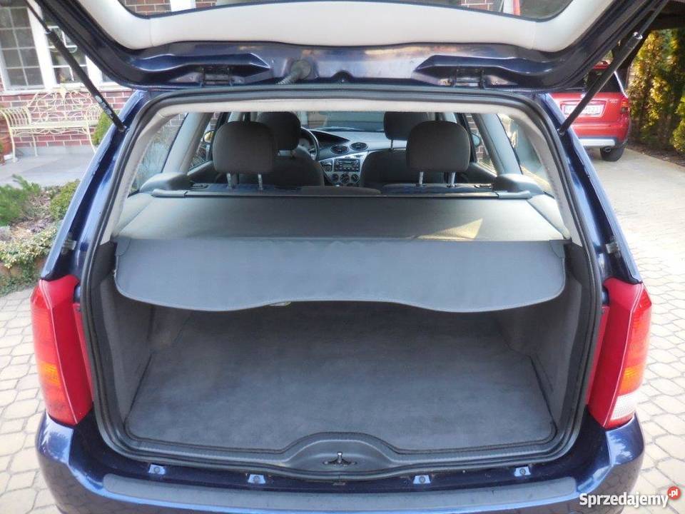 Ford Focus KOMBI 100 benz 16 BEZWYPADKOWY zero małopolskie