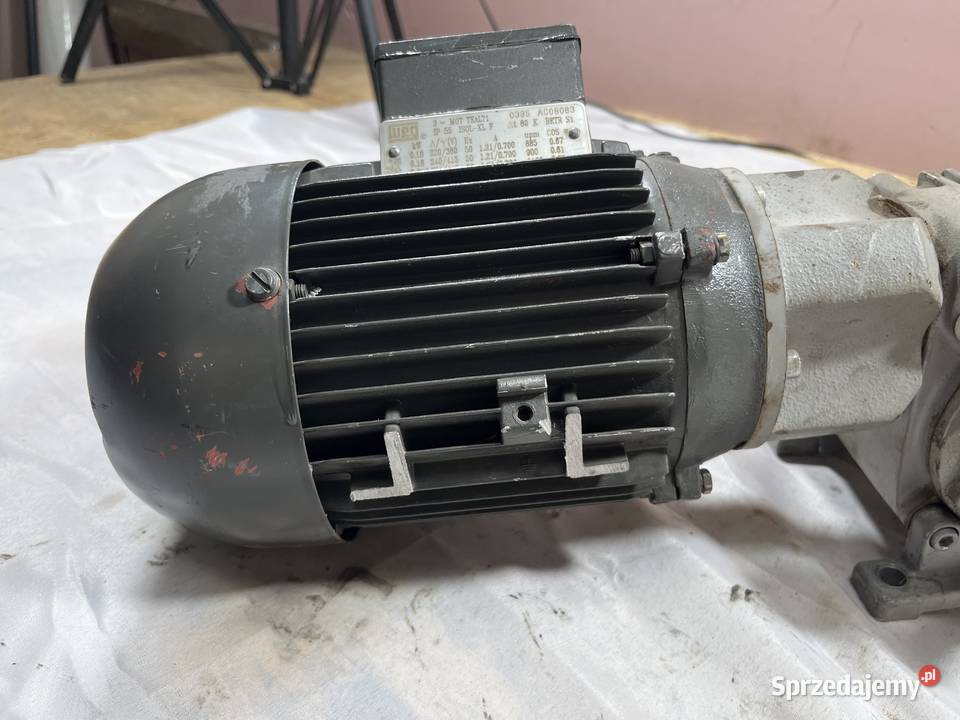Motoreduktor Silnik z przekładnią Lenze 230V podlaskie