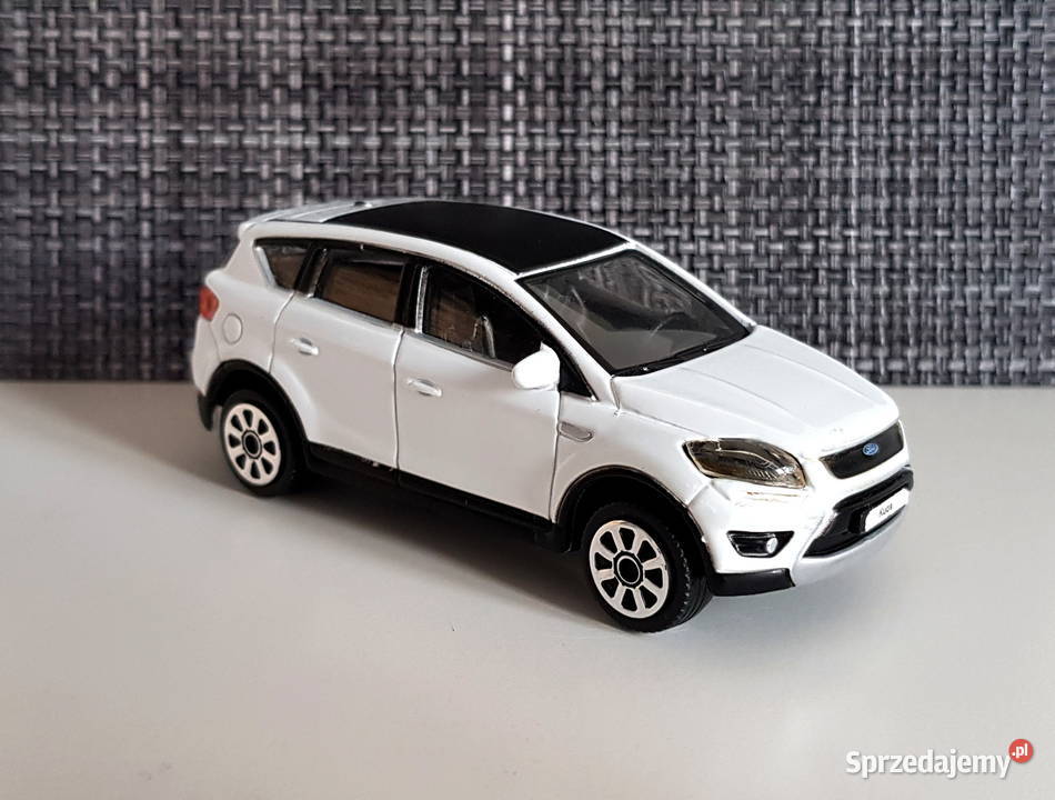 Model ford kuga resorak firma Bburago Ruda Śląska