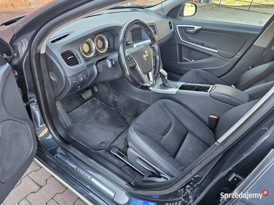 Volvo S60 Volvo S60 II D4 163 krajowy 2 komplety