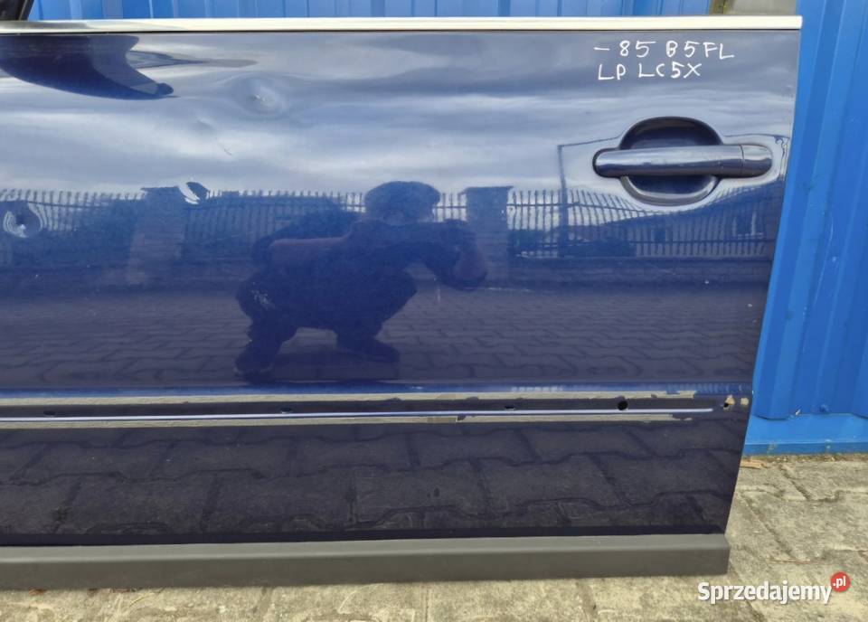 DRZWI PRZÓD LEWY LEWE VW PASSAT B5 FL NIEBIESKI osobowe Działoszyce