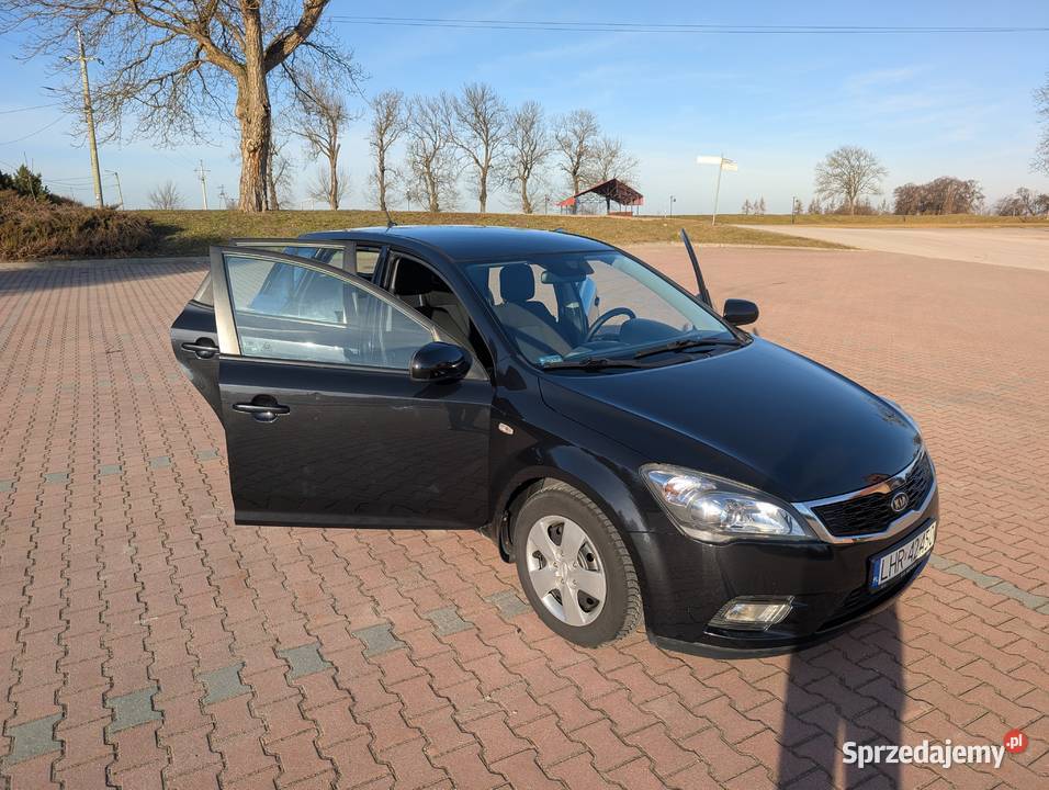 KIA Ceed 2010 14 90 Hatchback Benzyna Skała