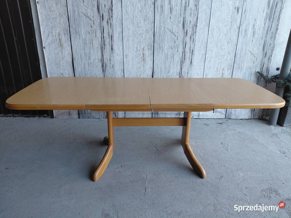 prostokątny stół rozkładany 253 Byczyna