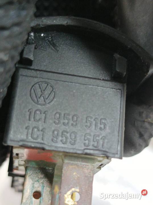 PRZEŁĄCZNIK KLAPY KLAPKI 1C0959833 VW Volkswagen osobowe świętokrzyskie