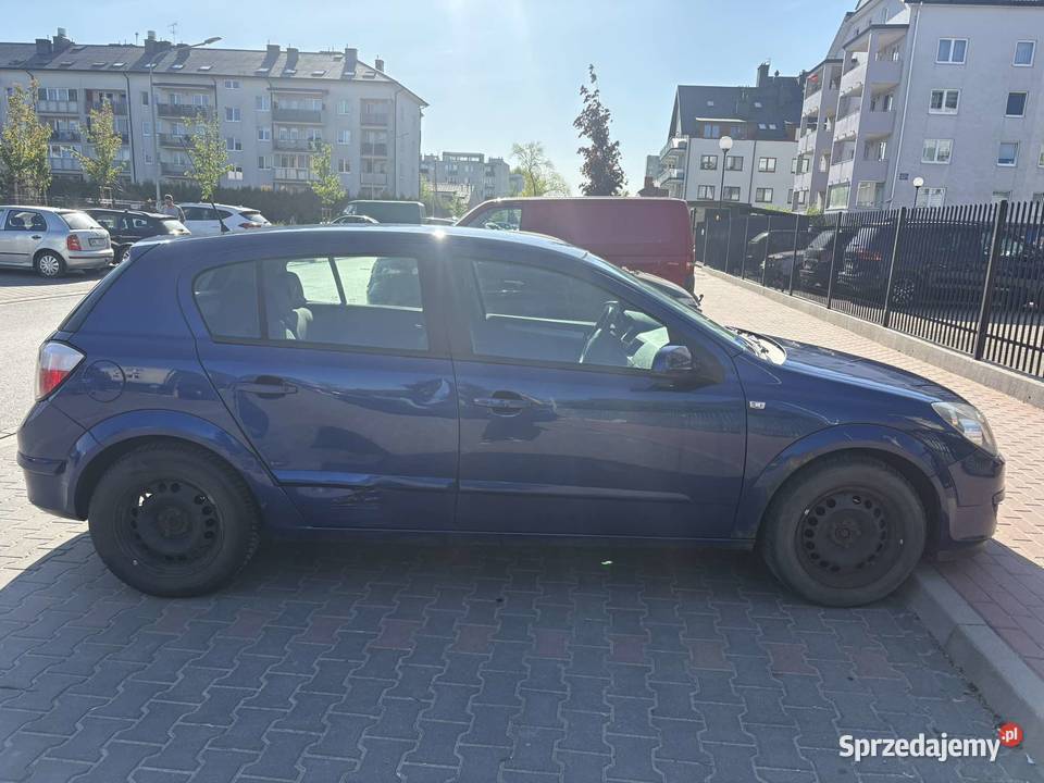 opel astra h 14 benzyna gaz tempomat kamera 326000km Wołomin