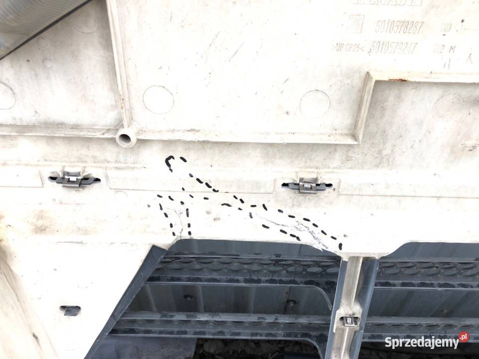 MASKA ATRAPA RENAULT TRUCKS PREMIUM Hatchback podkarpackie