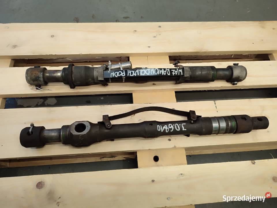 Wał Ramion tylnego podnośnika John Deere 6810 Wilkowo sprzedam