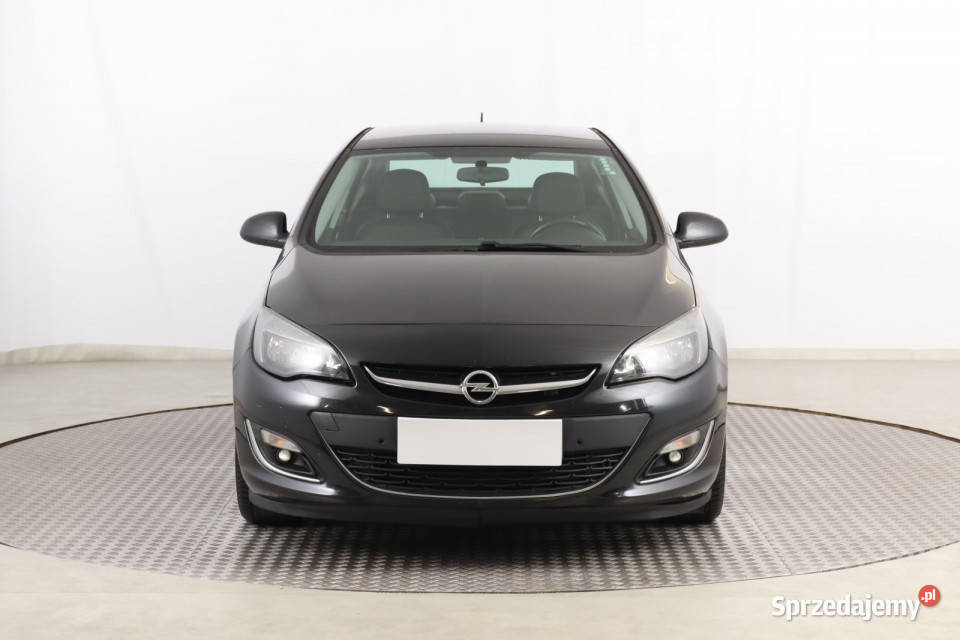 Opel Astra 14 T gniazdo USB Astra Samochody osobowe Zabrze
