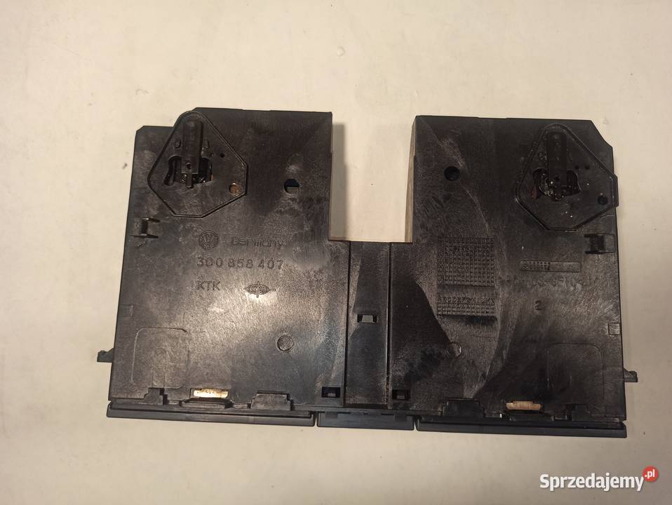 VW PASSAT B6 CC SCHOWEK KONSOLI 3C0858407 Bolesławiec sprzedam