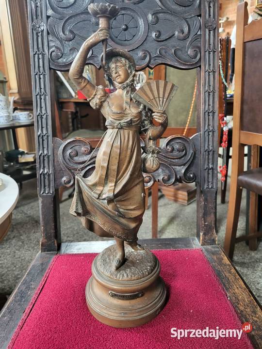 Świecznik dama z cynkalu Rybnik