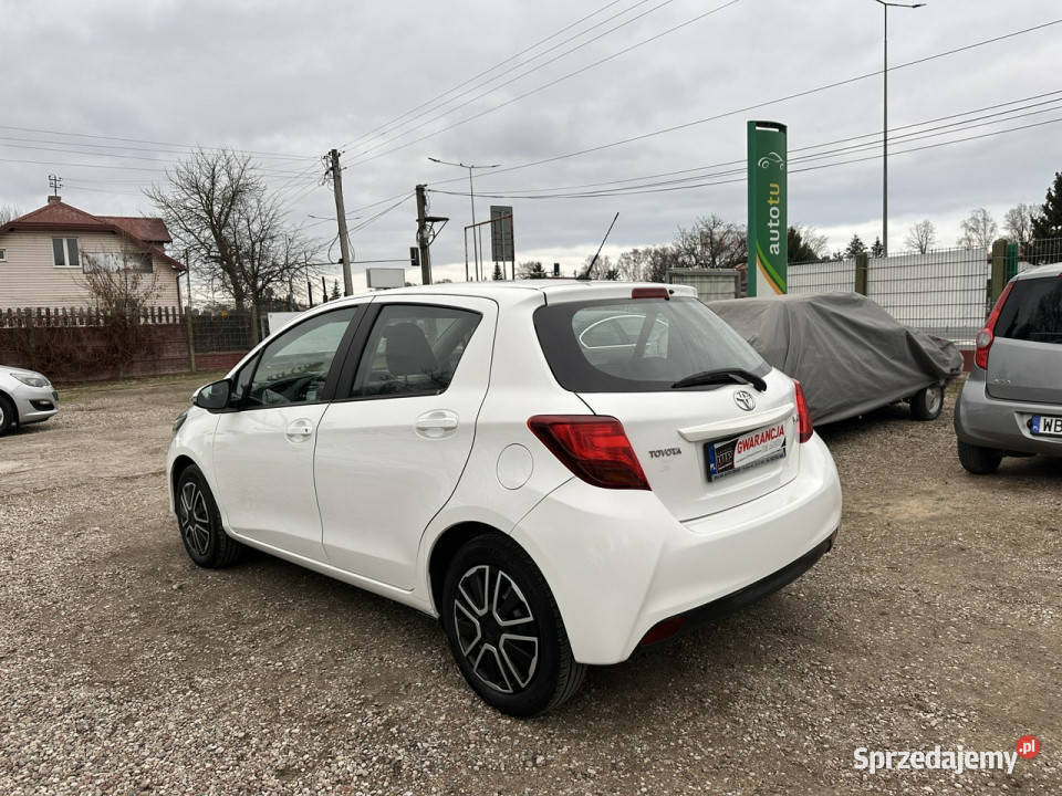 Toyota Yaris 13 benz 99KlimaIsofixSalon gniazdo USB Warszawa sprzedam