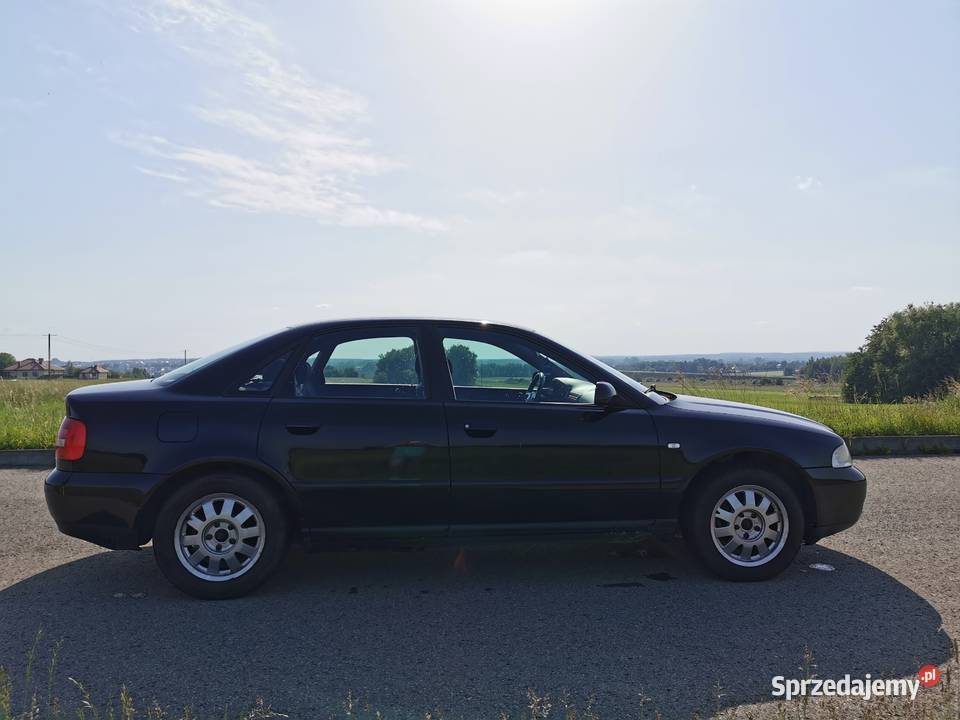 Audi A4 1999 16 LPG Dębica sprzedam